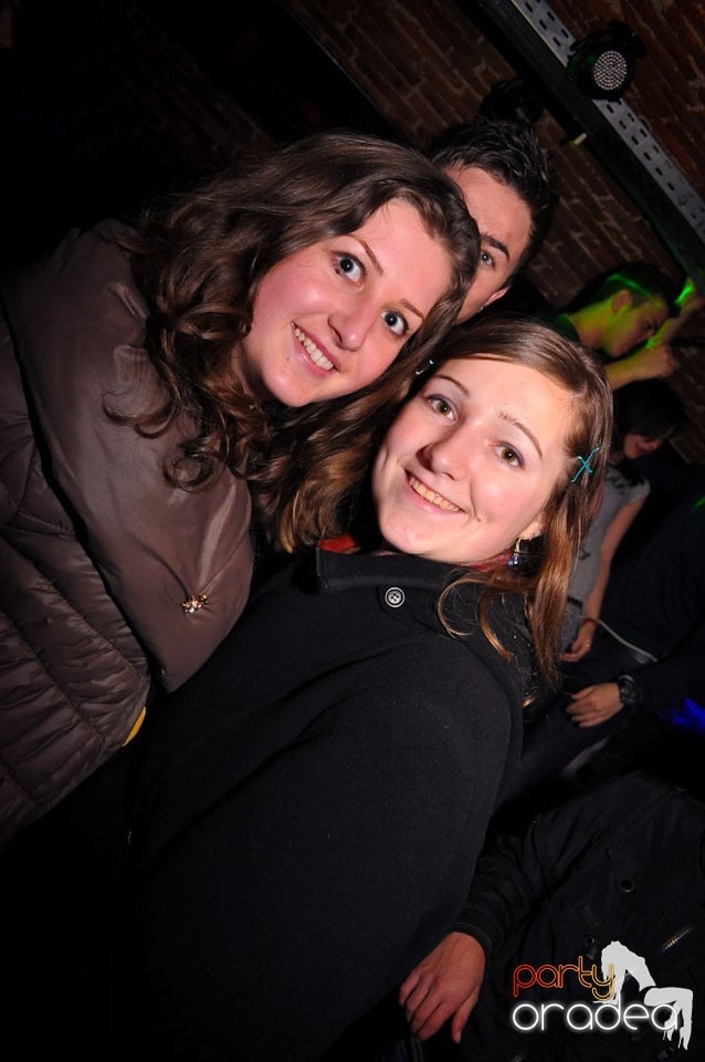 Clubbing în Escape, 