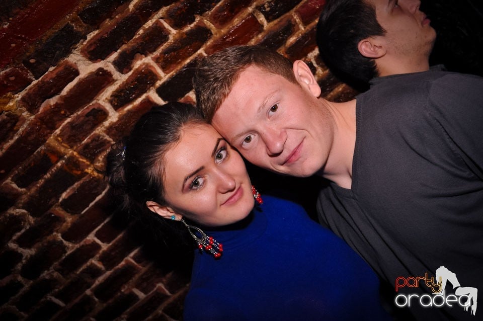 Clubbing în Escape, 