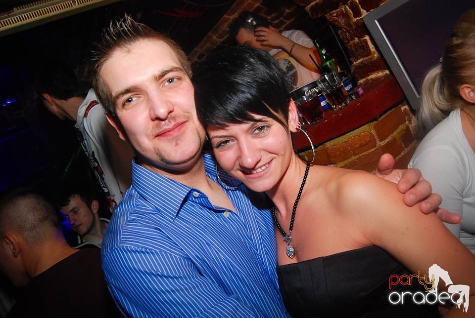 Clubbing în Escape,