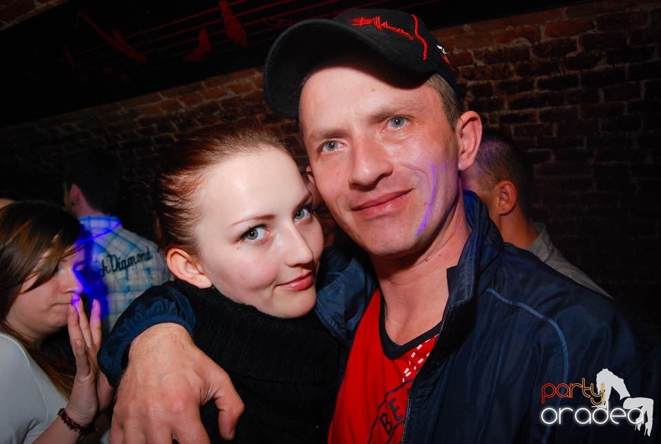 Clubbing în Escape,