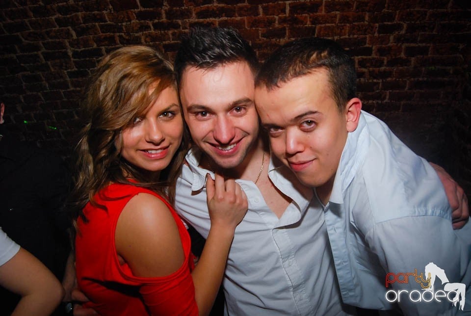 Clubbing în Escape,