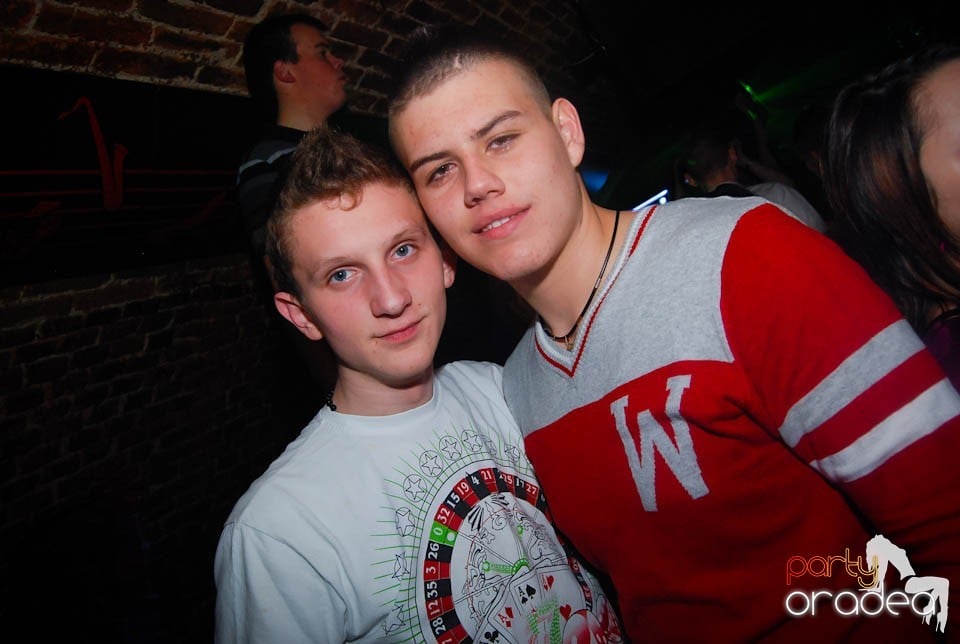 Clubbing în Escape,