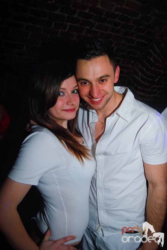 Clubbing în Escape,