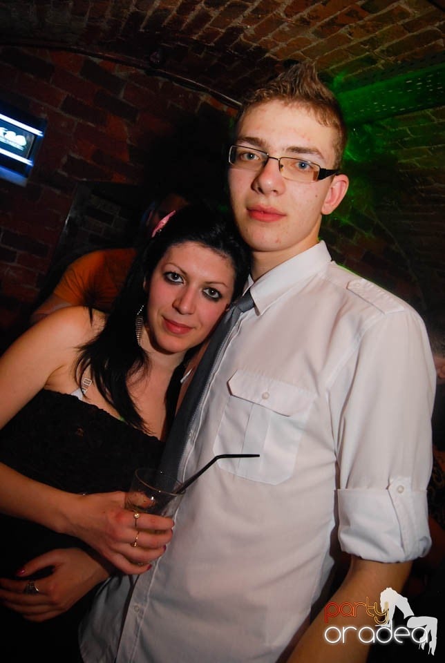 Clubbing în Escape,