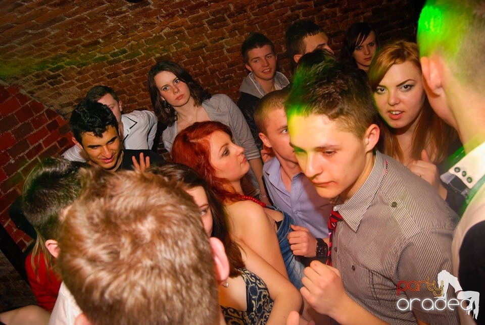 Clubbing în Escape,
