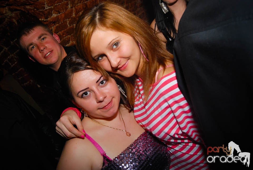 Clubbing în Escape,