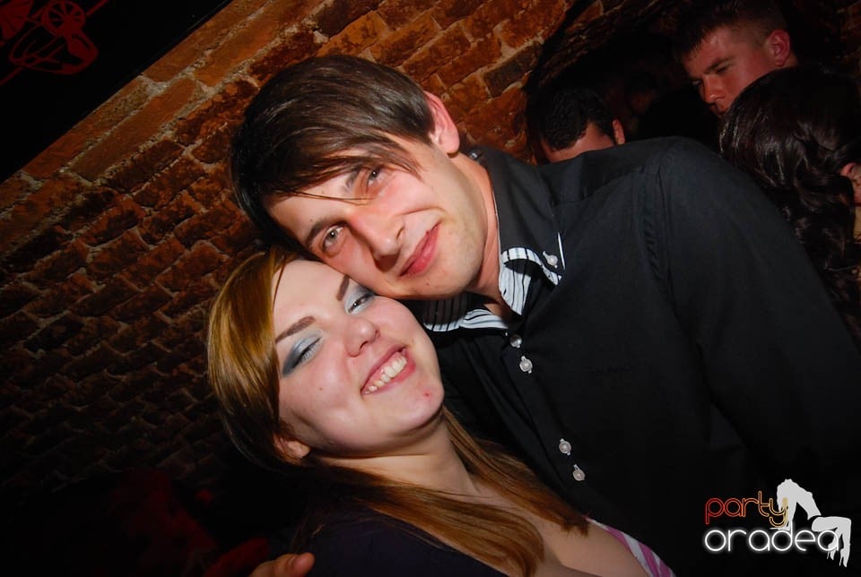 Clubbing în Escape,