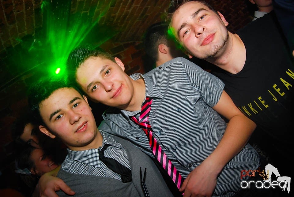 Clubbing în Escape,