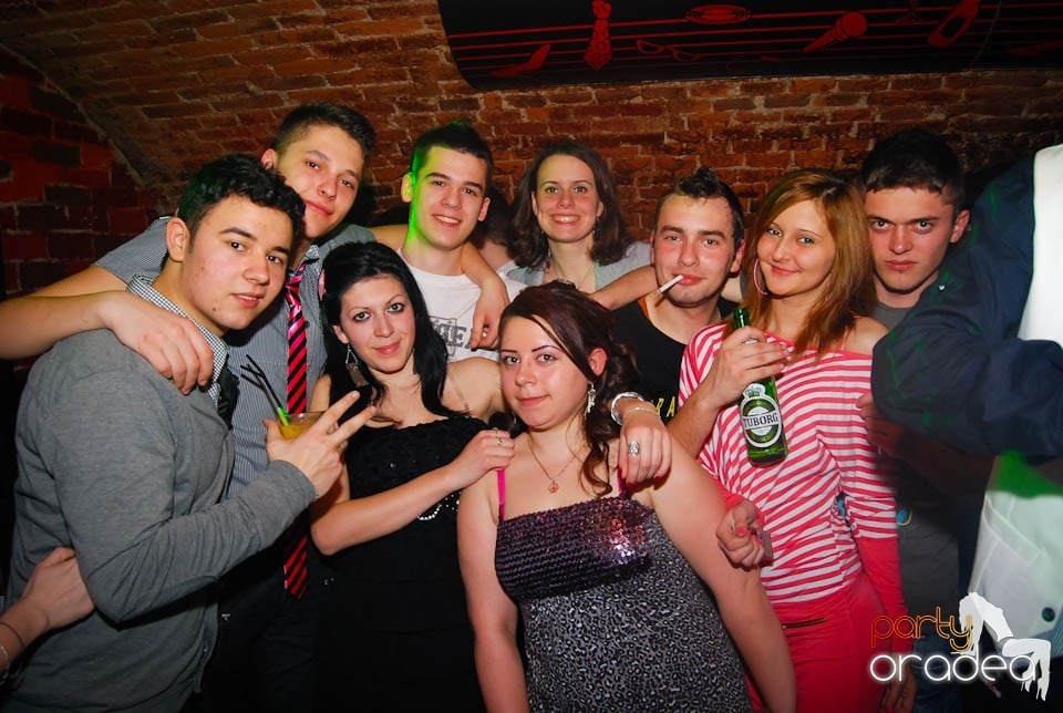 Clubbing în Escape,