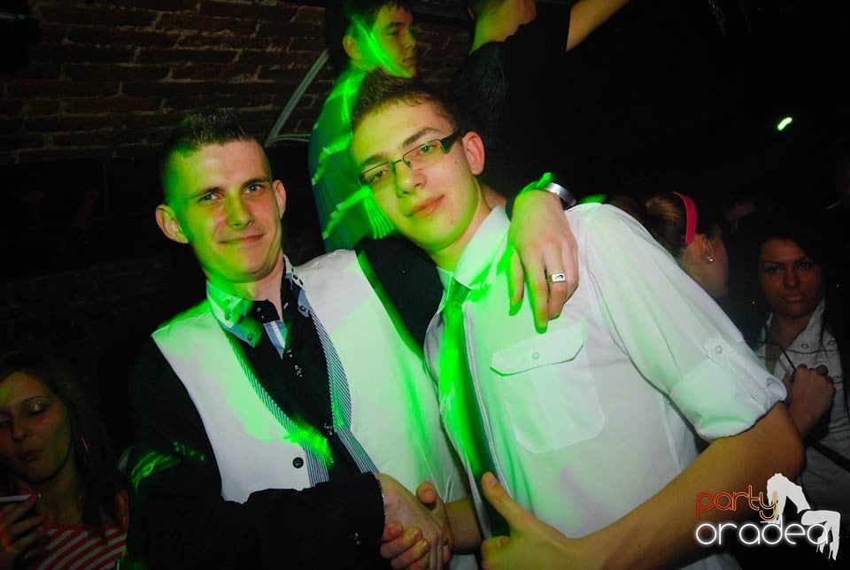 Clubbing în Escape,