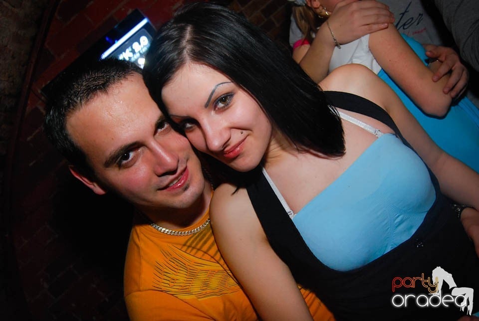 Clubbing în Escape,