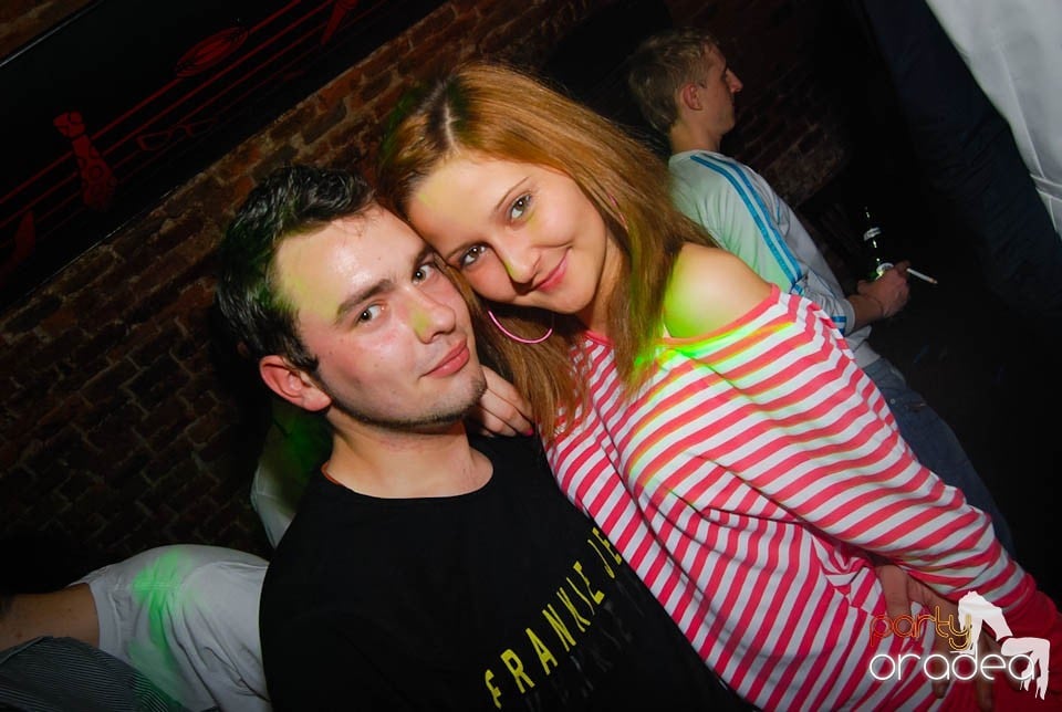 Clubbing în Escape,