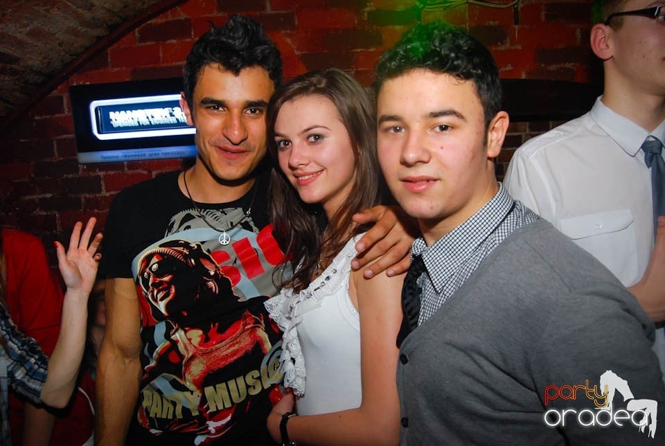 Clubbing în Escape,