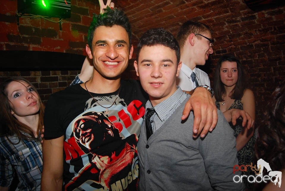 Clubbing în Escape,
