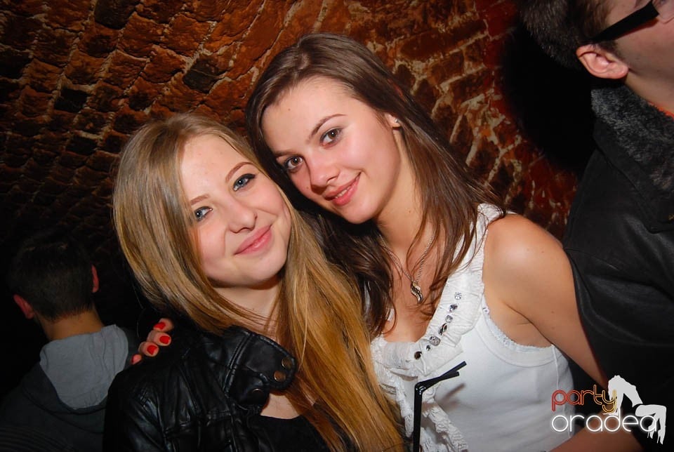 Clubbing în Escape,