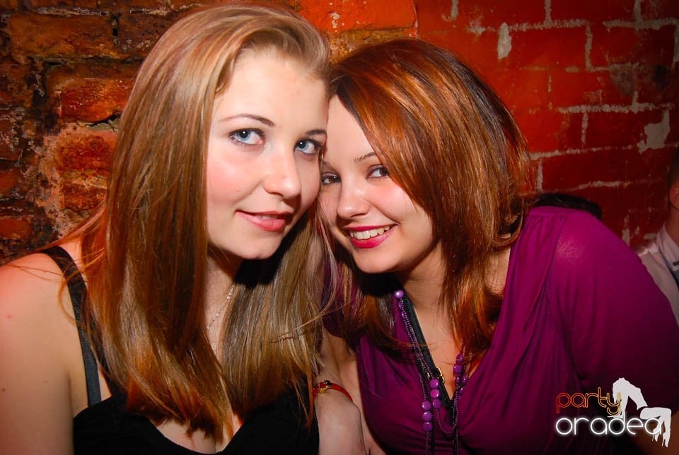 Clubbing în Escape,