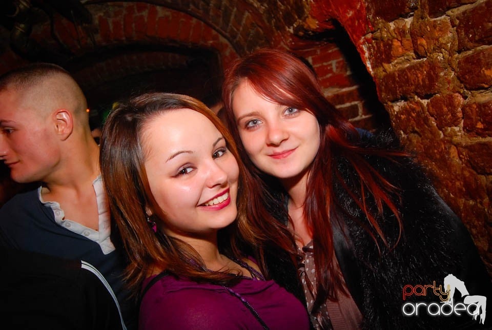 Clubbing în Escape,