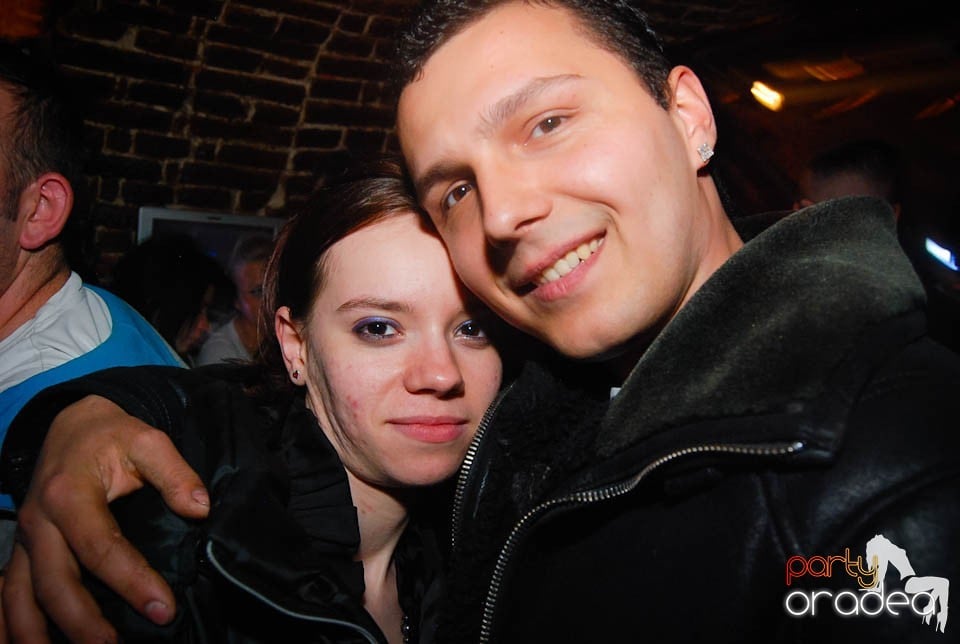 Clubbing în Escape,