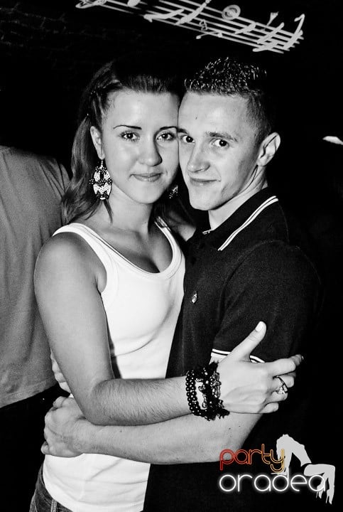 Clubbing în Escape, 