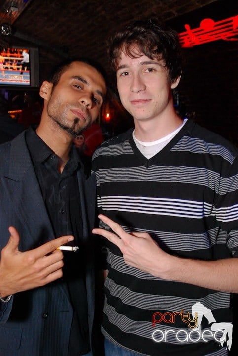 Clubbing în Escape, 