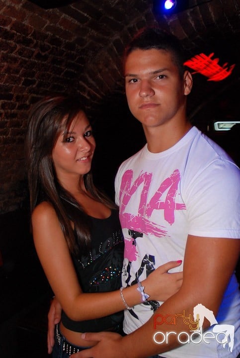 Clubbing în Escape, 