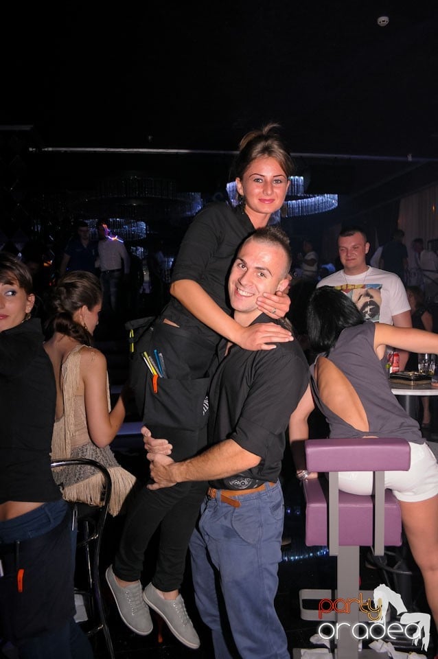 Clubbing în The One, 