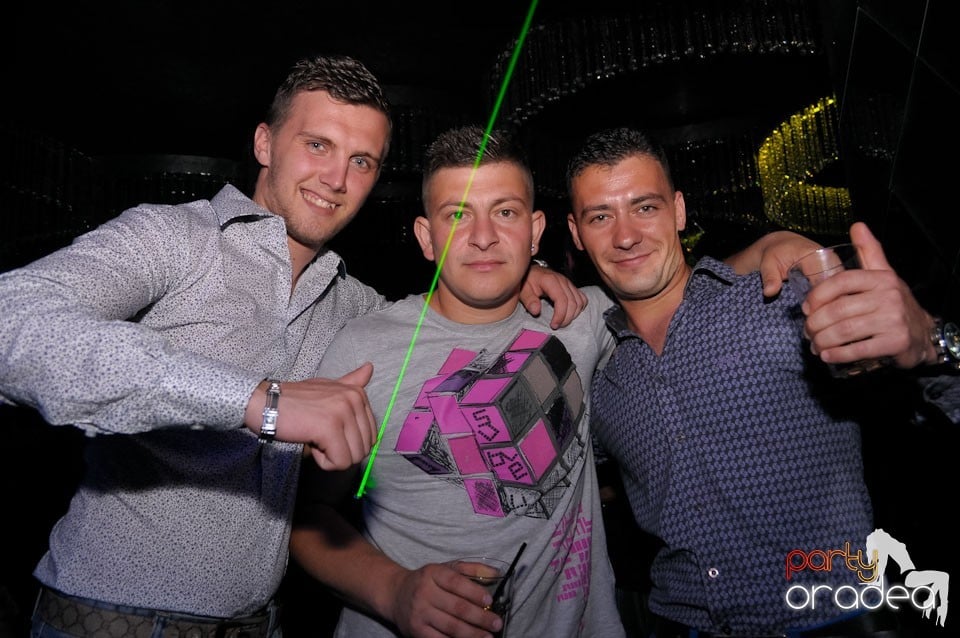 Clubbing în The One, 