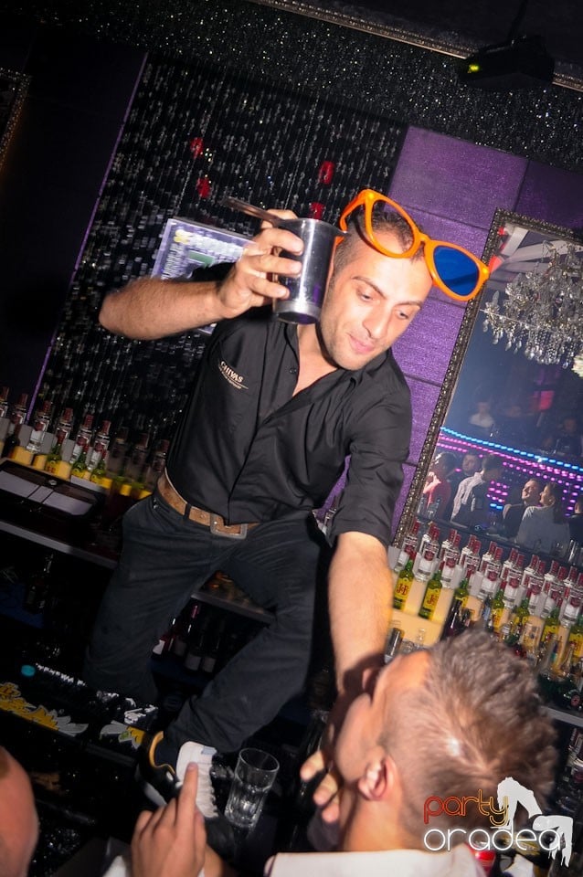 Clubbing în The One, 