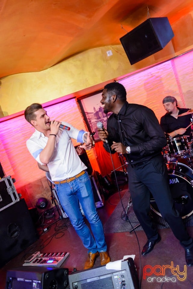 Concert caritabil - Bogdan Vlădău & Band, Downtown Paparazzi