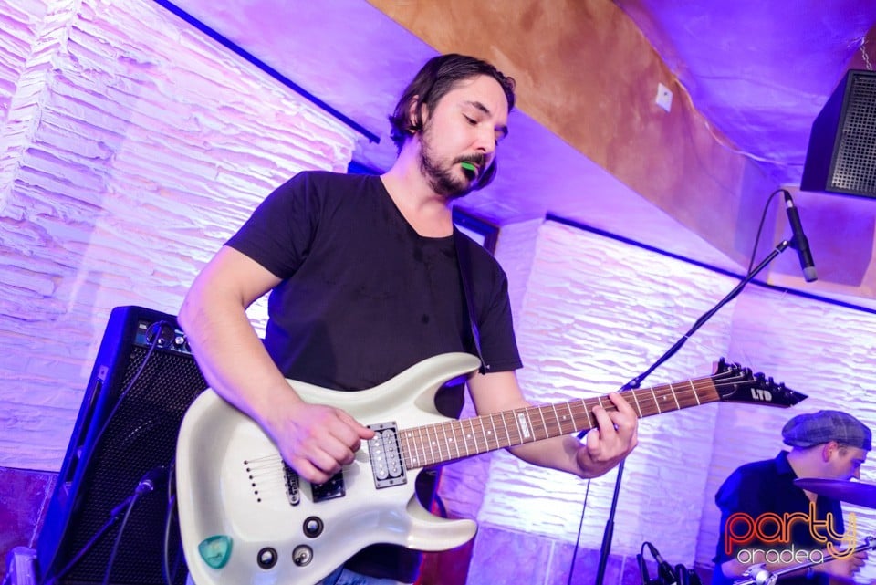Concert caritabil - Bogdan Vlădău & Band, Downtown Paparazzi