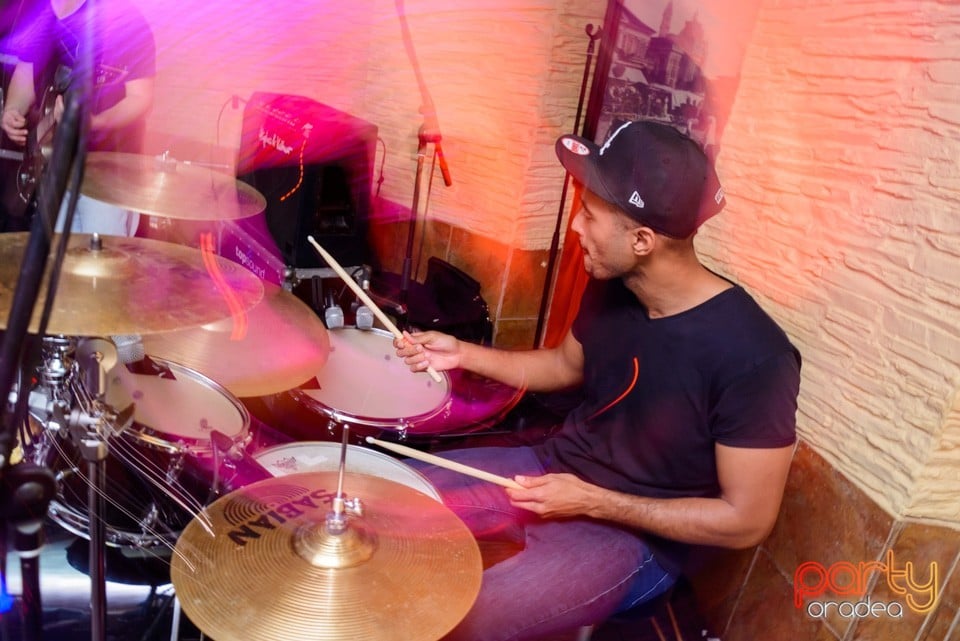 Concert caritabil - Bogdan Vlădău & Band, Downtown Paparazzi
