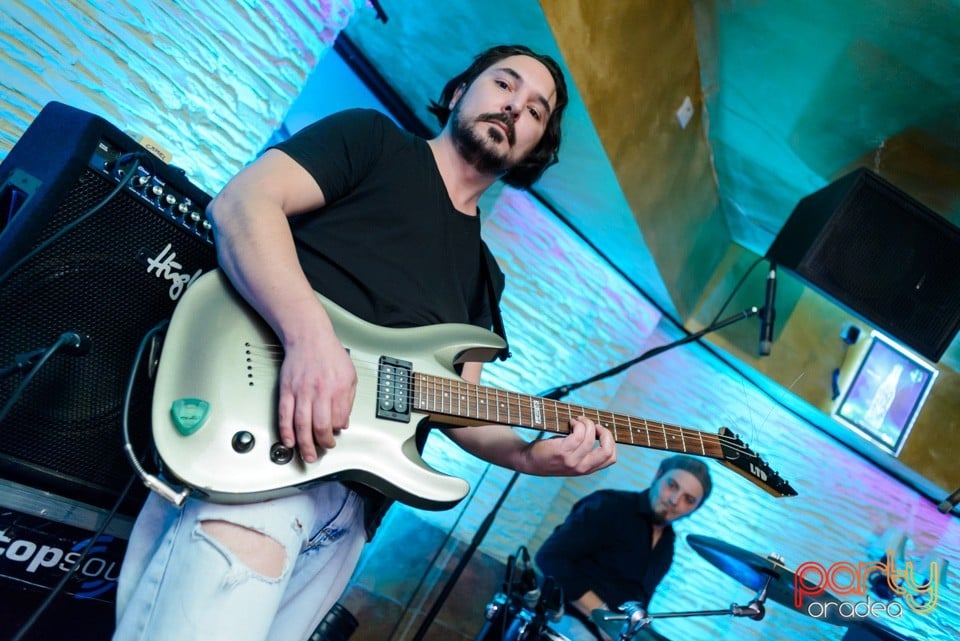 Concert caritabil - Bogdan Vlădău & Band, Downtown Paparazzi