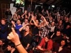 Concert Compact în Queen's Music Pub