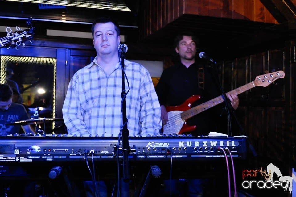 Concert Desperado în Queen's, Queen's Music Pub