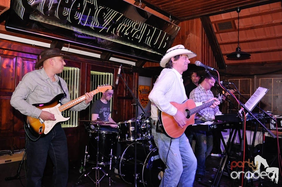 Concert Desperado în Queen's, Queen's Music Pub
