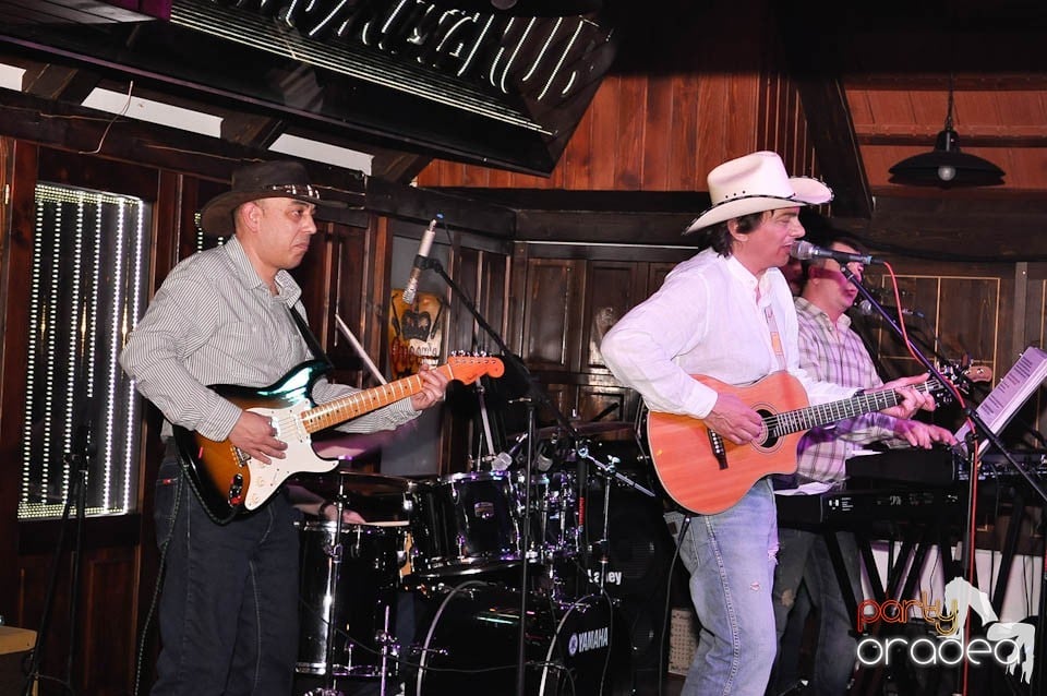 Concert Desperado în Queen's, Queen's Music Pub