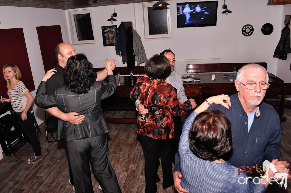 Concert Desperado în Queen's, Queen's Music Pub