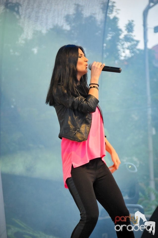 Concert Ellie White,