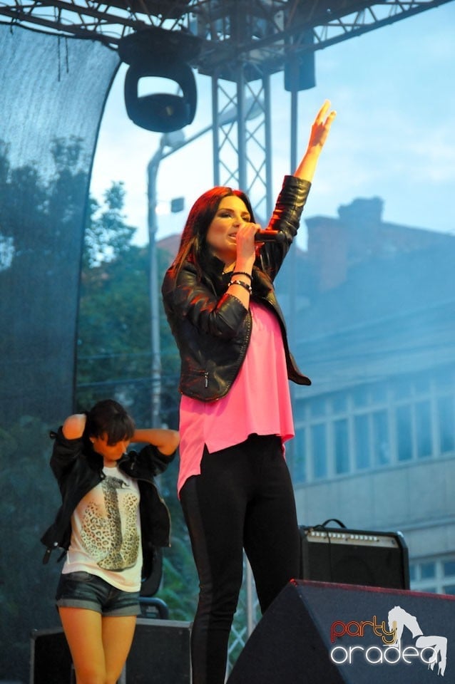 Concert Ellie White,