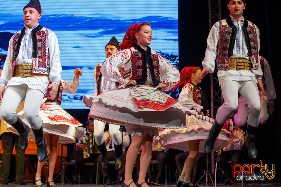 Concert Folcloric, Teatrul Regina Maria