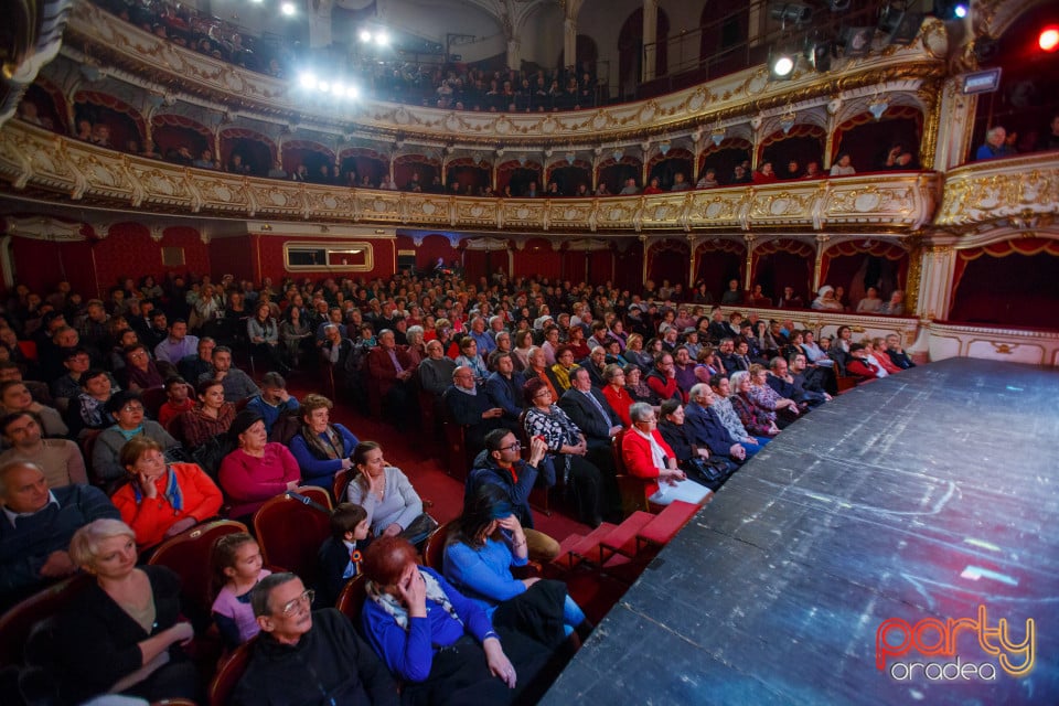 Concert Folcloric, Teatrul Regina Maria