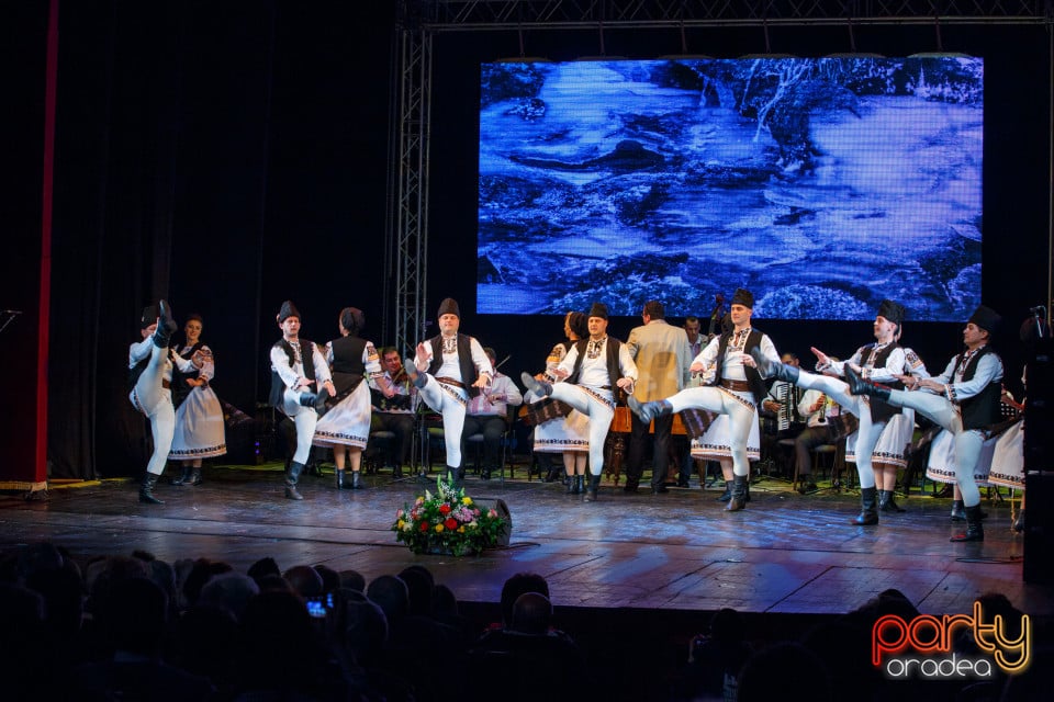 Concert Folcloric, Teatrul Regina Maria