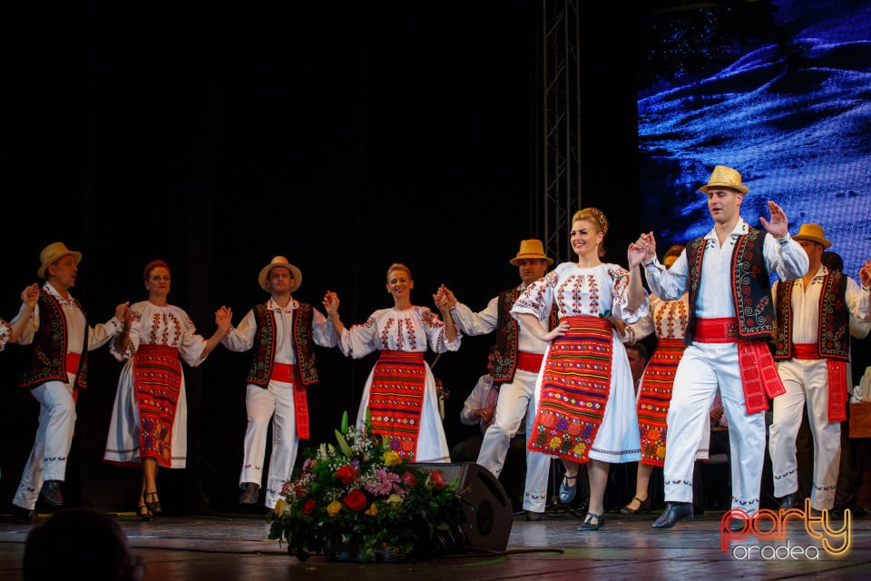 Concert Folcloric, Teatrul Regina Maria