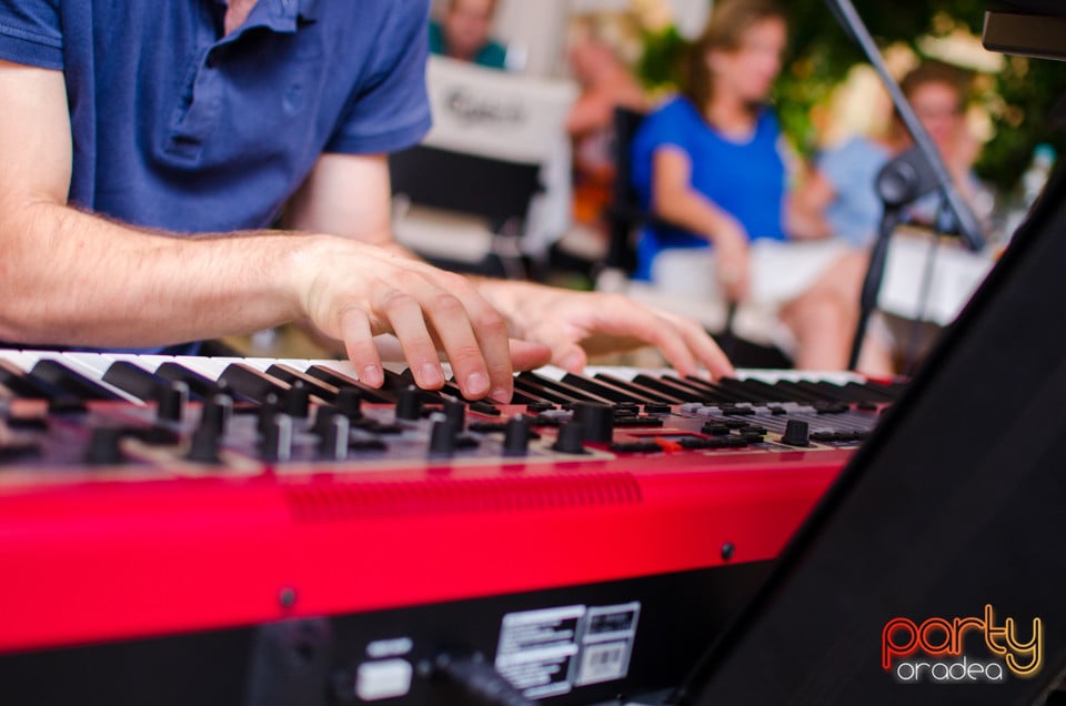 Concert Fracassoni, Restaurant Coquette