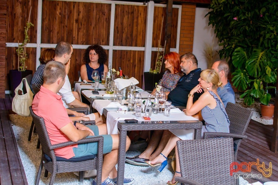 Concert Jazz, Vine Summer Garden & Grill