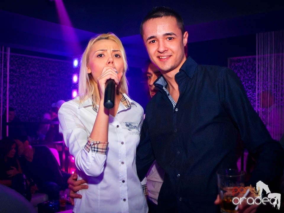 Concert Live cu Denisa în Club Life,