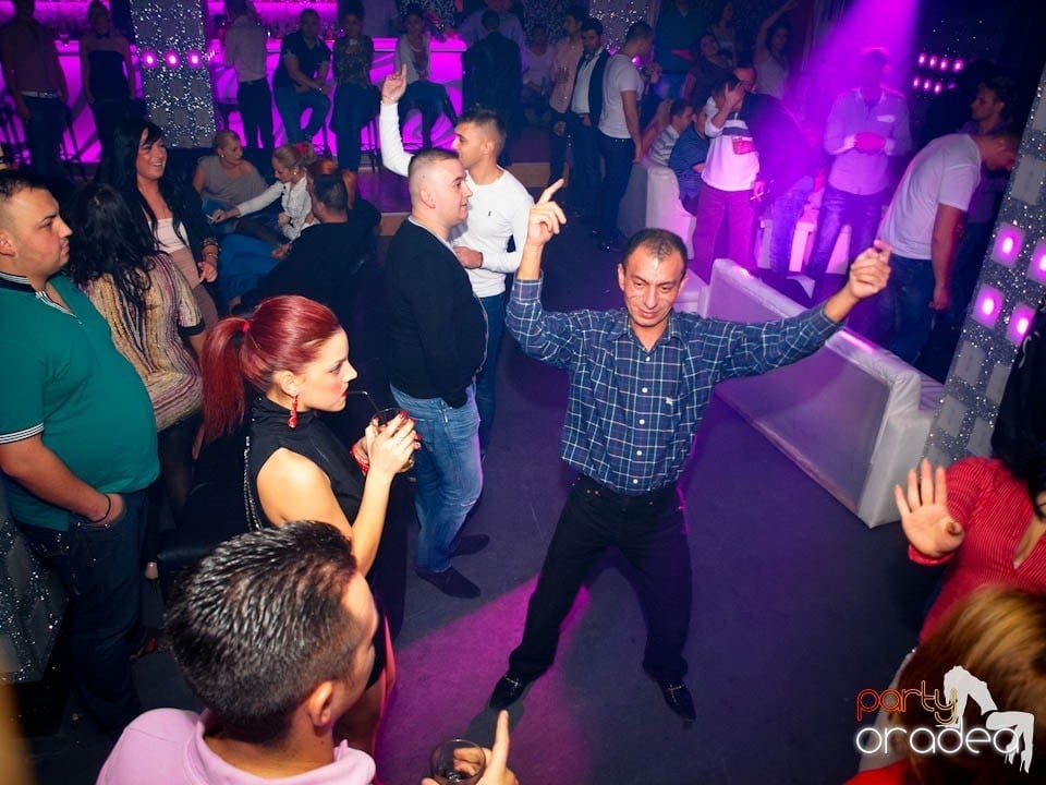Concert Live cu Denisa în Club Life,