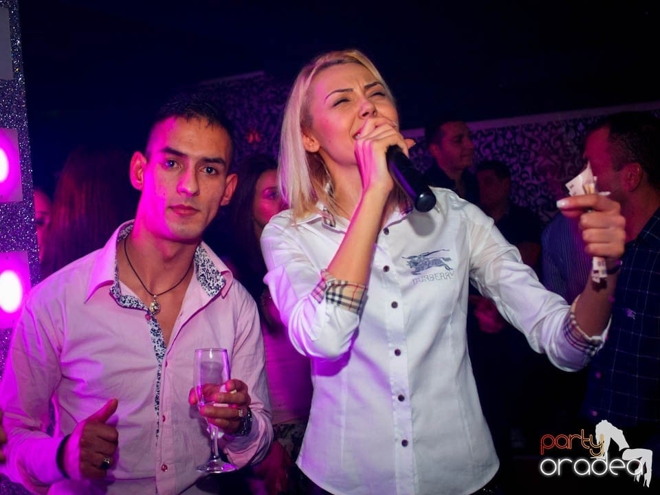 Concert Live cu Denisa în Club Life,
