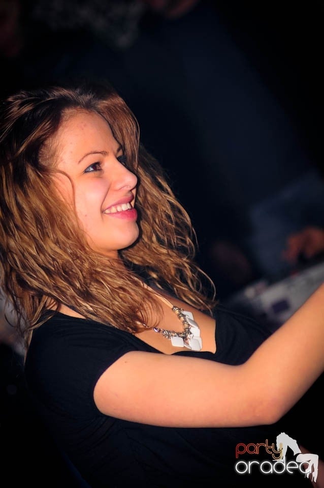Concert Live cu Denisa în Club Life,