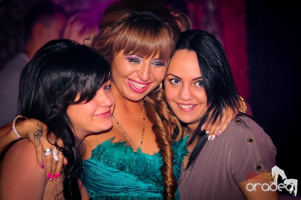 Concert Live cu Denisa în Club Life,